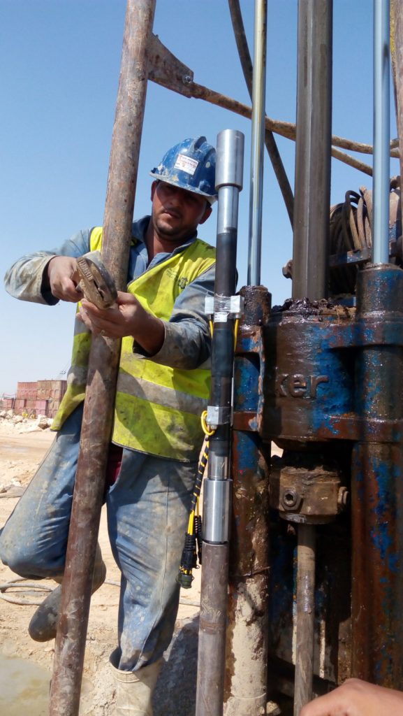 Connecting the instrumented rods of the Allnamics SPT Energy Monitor