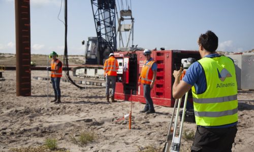 VDA monitoring during installation of the test piles of the Stress Wave Confernce